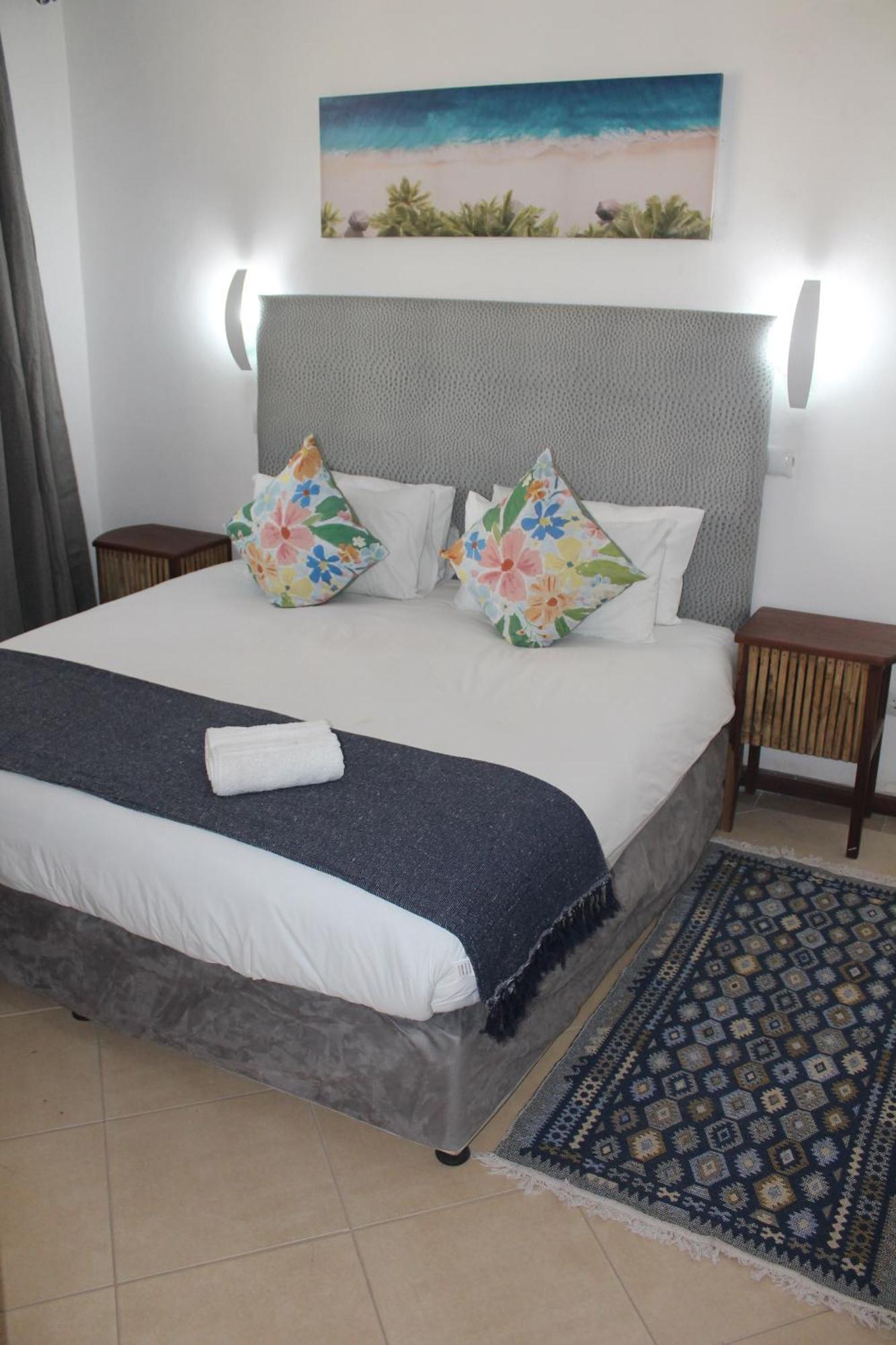 Wharf Side Inn Pemba Bagian luar foto